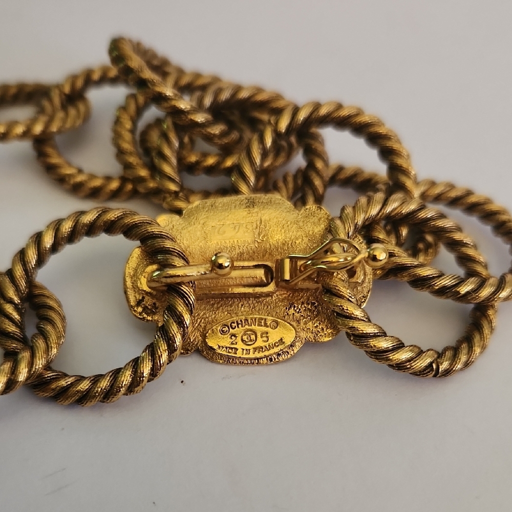 Chanel Red Gripoix Glass Gold Plated Chunky Link Necklace - Picture 8 of 9
